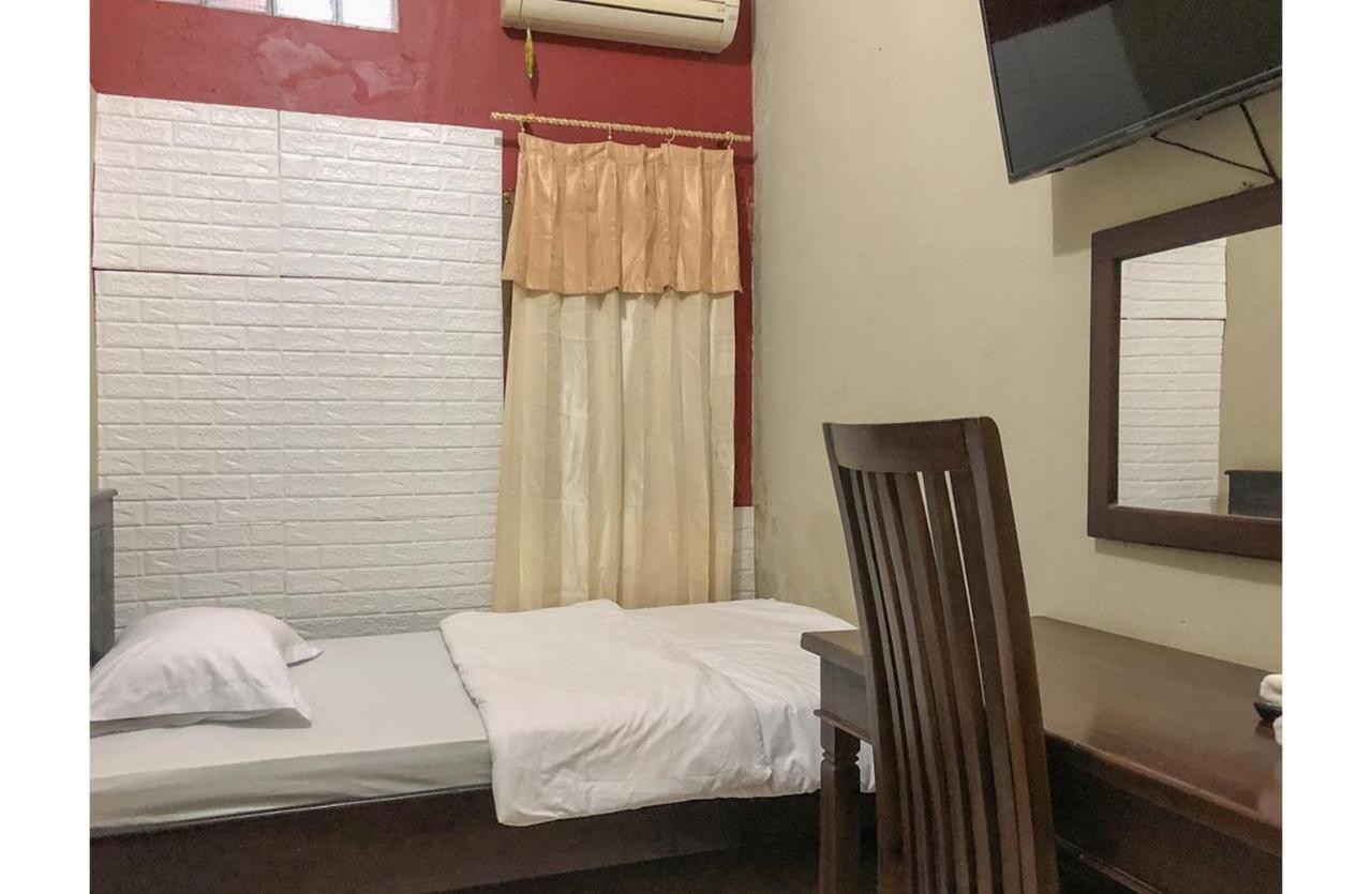 Sinar Hotel Enrekang Bagian luar foto