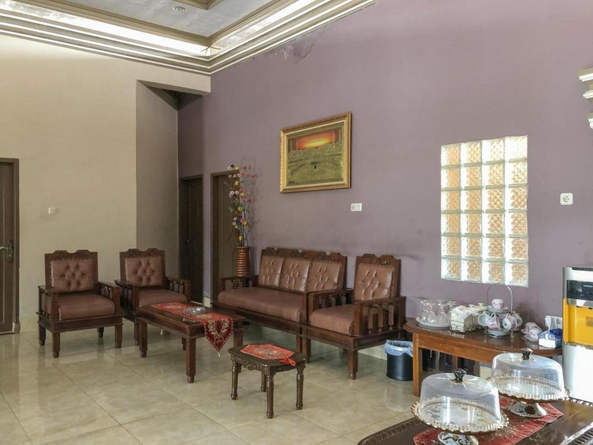 Sinar Hotel Enrekang Bagian luar foto