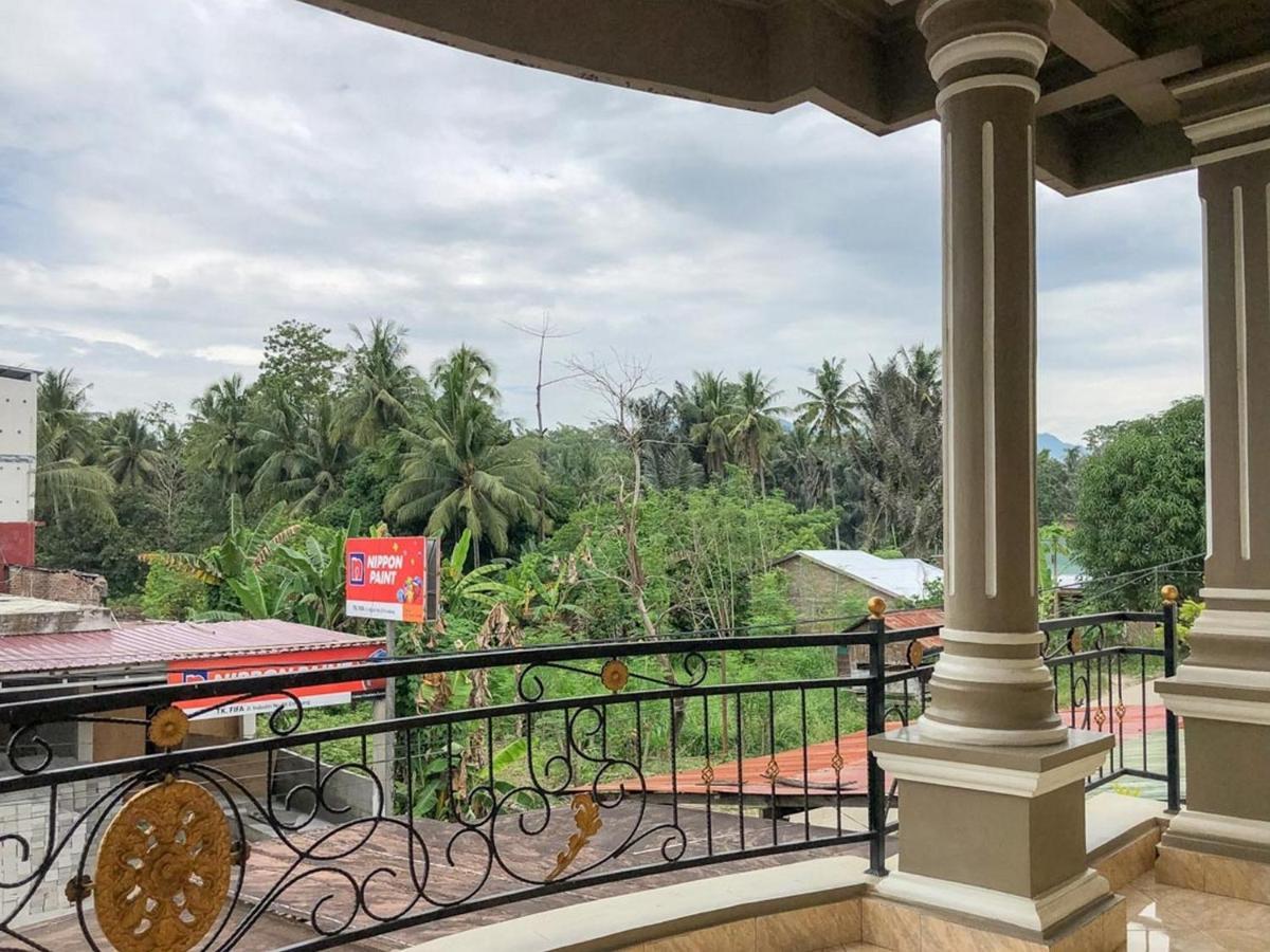Sinar Hotel Enrekang Bagian luar foto