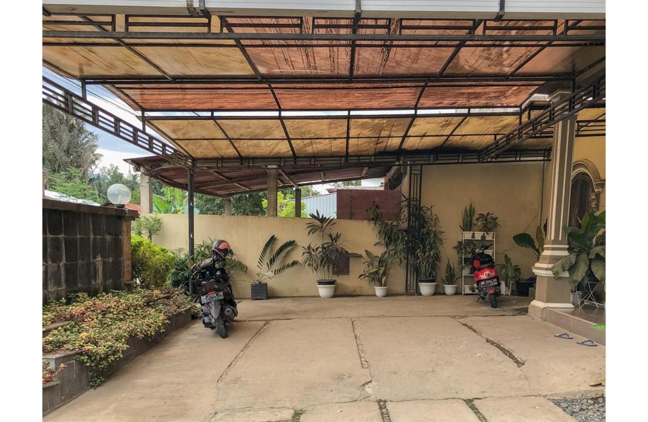 Sinar Hotel Enrekang Bagian luar foto